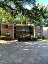 2917 Woodrich Dr in Tallahassee, FL - Building Photo