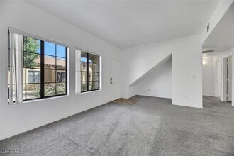 2121 Hussium Hills St in Las Vegas, NV - Building Photo - Building Photo