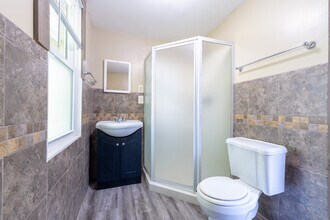 3511 Snelling Ave in Minneapolis, MN - Foto de edificio - Building Photo