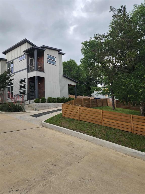 1132 Lott Ave in Austin, TX - Building Photo - Building Photo