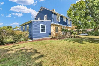 1212 W Healey St in Champaign, IL - Building Photo - Building Photo