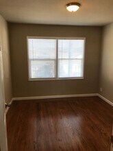 10701 Apricot St in Oakland, CA - Building Photo - Building Photo