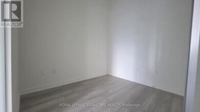 120 Broadway Ave in Toronto, ON - Building Photo - Building Photo