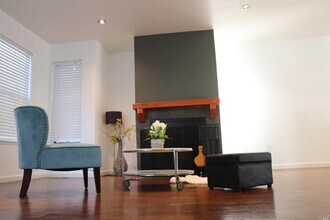 707 Military E in Benicia, CA - Building Photo - Building Photo