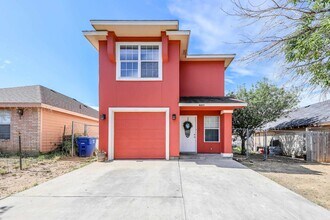 4203 Marla Dr in Laredo, TX - Foto de edificio - Building Photo