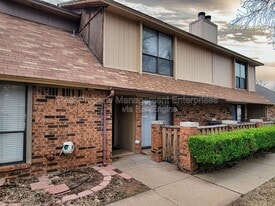14011 Fairhill Ave in Edmond, OK - Building Photo