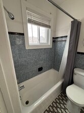 1820 Rosemont in Montréal, QC - Building Photo - Building Photo