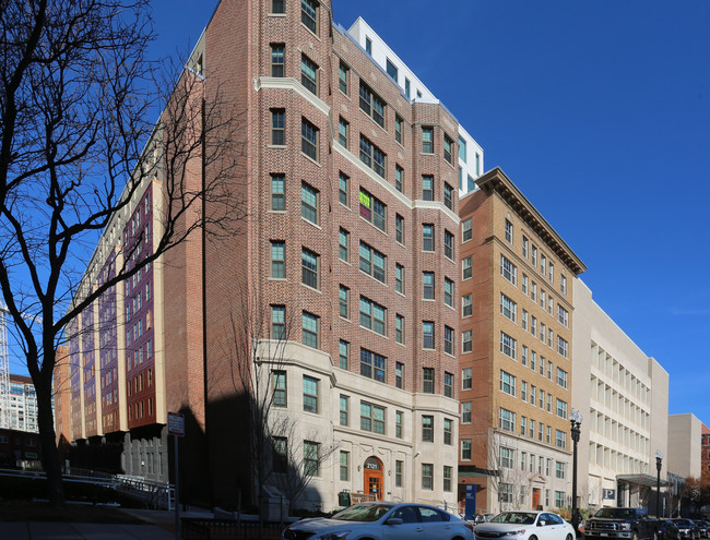 District House in Washington, DC - Building Photo - Building Photo