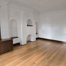 6115 N Meade Ave, Unit 2 in Chicago, IL - Building Photo - Building Photo