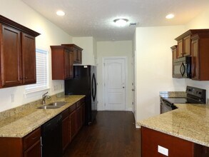 7275 Santeelah Way in Antioch, TN - Foto de edificio - Building Photo