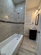 811 S 13th St in Newark, NJ - Foto de edificio - Building Photo