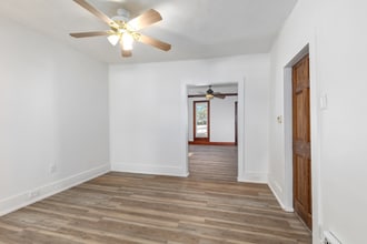 210 New St in Stanton, MI - Foto de edificio - Building Photo