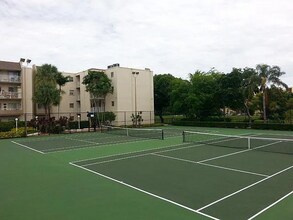 7725 SW 86th St, Unit A1-416 in Miami, FL - Foto de edificio - Building Photo