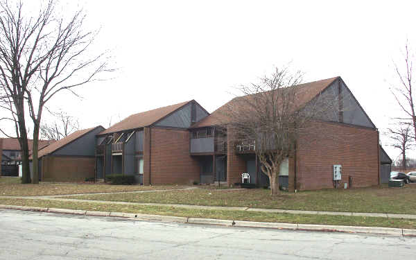 2478-3470 Forest Green Ct in Columbus, OH - Building Photo