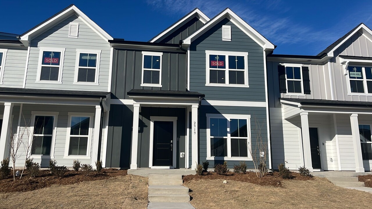 2919 Denson Rd in Willow Spring, NC - Building Photo