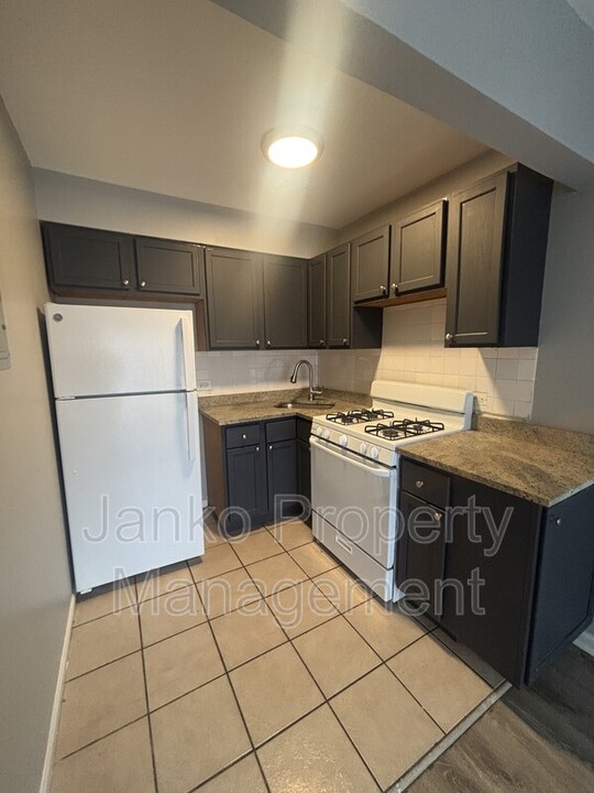 3333 Commercial Ave in Chicago Heights, IL - Building Photo