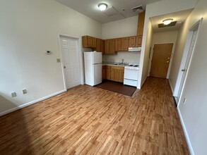 68 Essex St, Unit 6 in Boston, MA - Building Photo - Building Photo