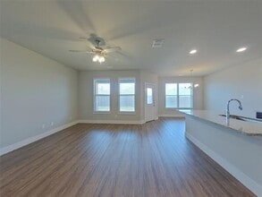 10304 Ft Teran Trl in Crowley, TX - Foto de edificio - Building Photo