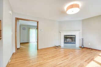 10 Clancy Rd in Branford, CT - Building Photo - Building Photo