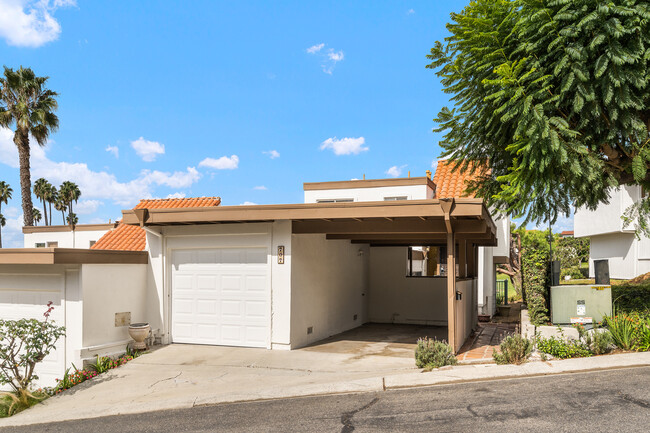 707 Calle Los Olivos in San Clemente, CA - Building Photo - Building Photo