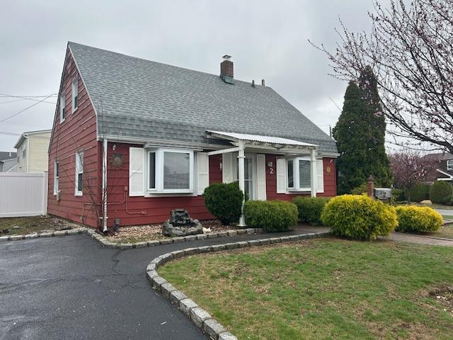 2 Crag Ln in Levittown, NY - Foto de edificio
