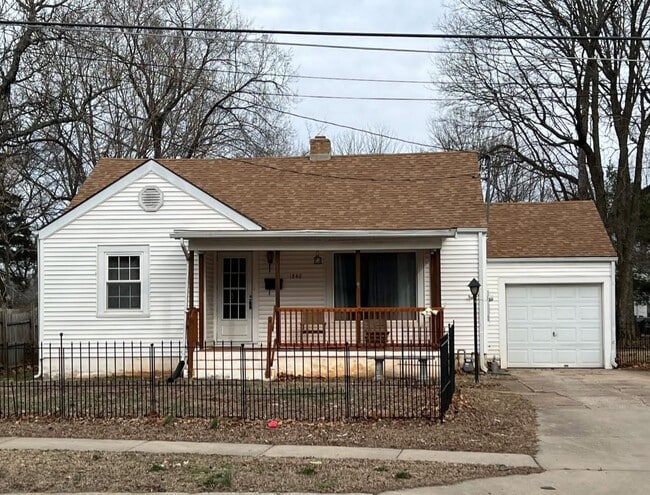 property at 1846 S Jefferson Ave
