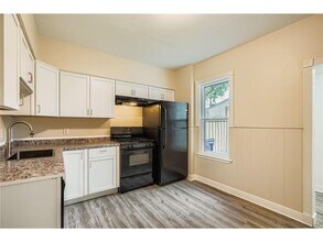 595 Hawthorne Ave E in St. Paul, MN - Building Photo - Building Photo