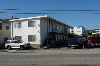 525 Huntington Ave in San Bruno, CA - Foto de edificio - Building Photo