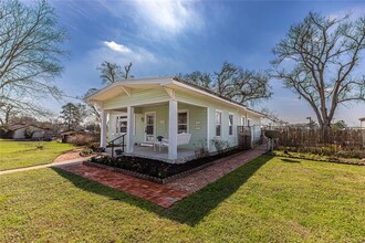 505 W Glenn St in Bellville, TX - Building Photo - Building Photo