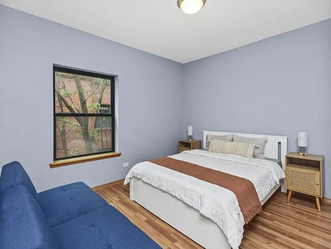 5252 S Drexel Ave, Unit Bedroom 1 in Chicago, IL - Building Photo - Building Photo