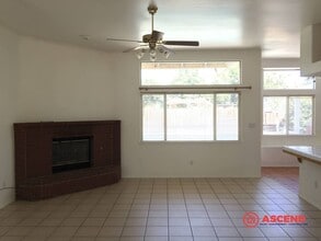 14424 Kathleen Ave in Bakersfield, CA - Building Photo - Building Photo