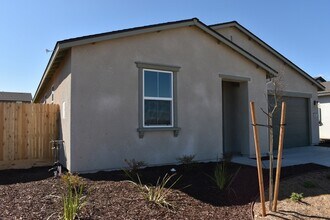 4728 Isabella Ct in Merced, CA - Building Photo - Building Photo