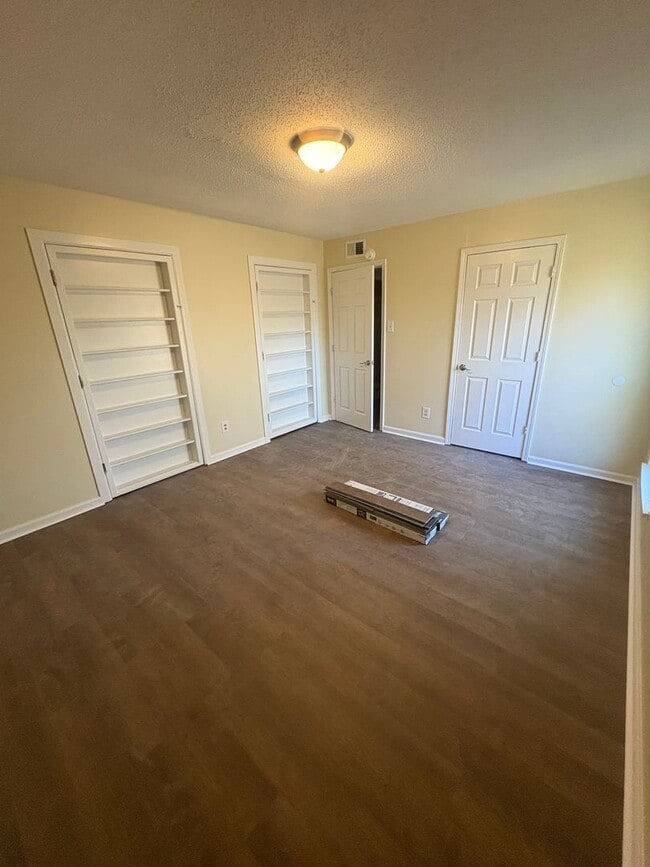 property at 31 Brookway Ln