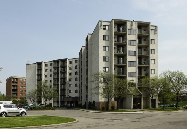 Severance Tower in Cleveland, OH - Building Photo - Building Photo