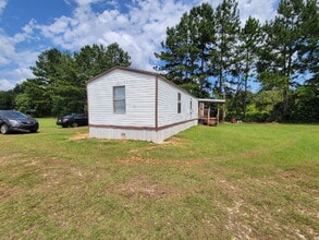 144 Katie Eubanks Rd in Lucedale, MS - Building Photo - Building Photo