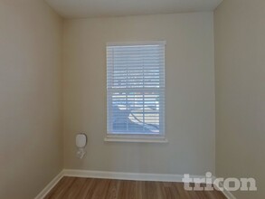 349 Denman Loop in Columbia, SC - Foto de edificio - Building Photo