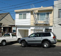 59 Eastlake Ave in Daly City, CA - Building Photo - Building Photo