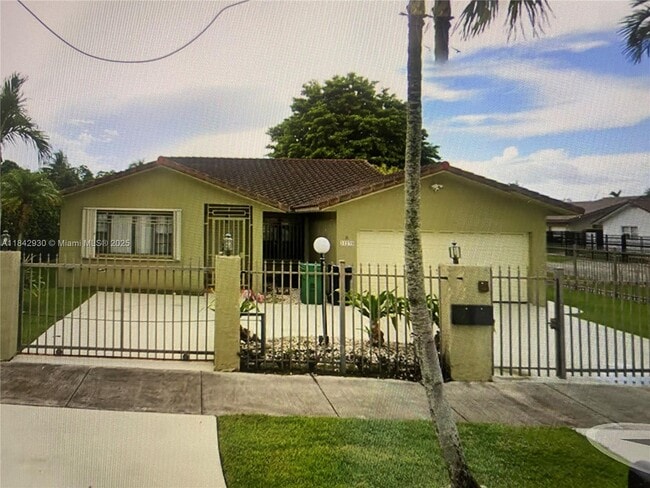 property at 11235 SW 32nd St