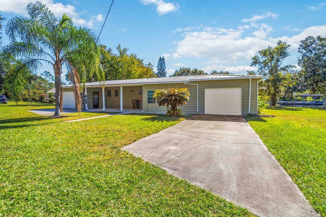 6420 Woods St in St. Cloud, FL - Building Photo