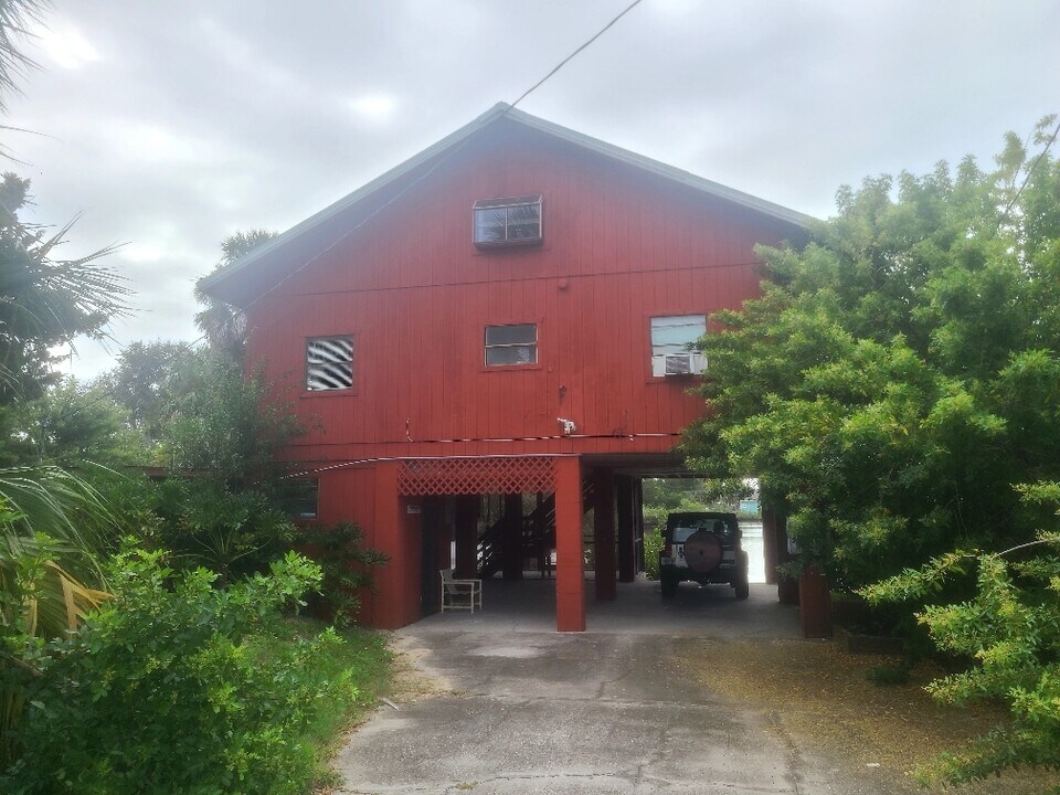 13972 W Ozello Trail in Crystal River, FL - Building Photo