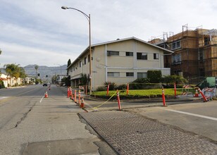 469 Salem St in Glendale, CA - Foto de edificio - Building Photo