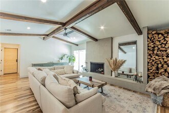 5702 Whitebrook Dr in Austin, TX - Building Photo - Building Photo