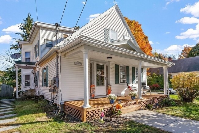 property at 21 Elliott St