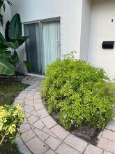 3141 N Palm Aire Dr in Pompano Beach, FL - Building Photo - Building Photo