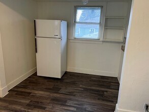 1014-1020 W 11th Ave in Eugene, OR - Building Photo - Building Photo