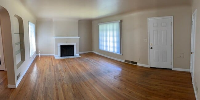 property at 1021 W 29th Ave