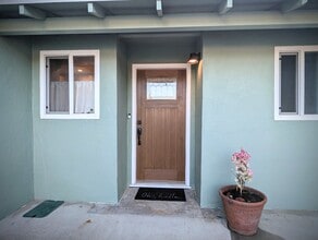 2213 Newport Dr in Modesto, CA - Building Photo - Building Photo
