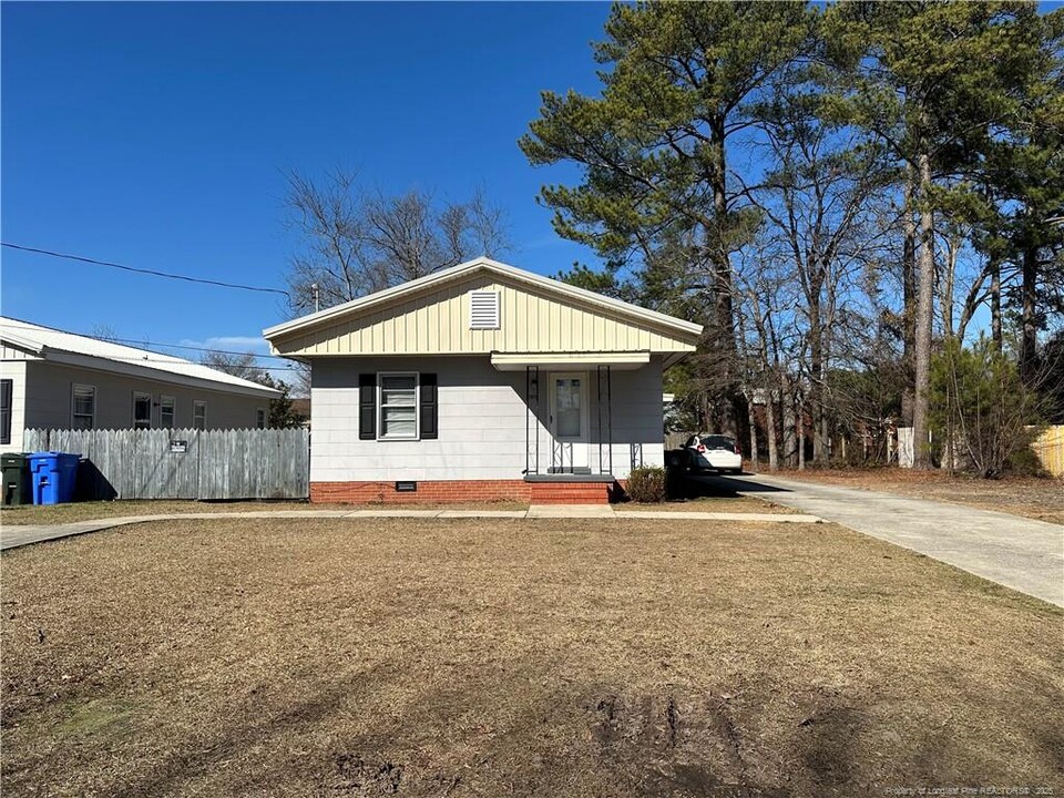 2812 Arlington Ave in Fayetteville, NC - Building Photo