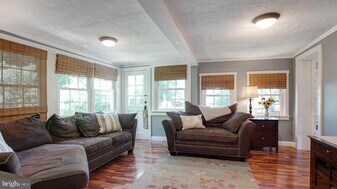 502 Central Ave in Glenside, PA - Building Photo