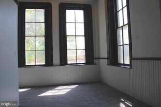 745 Manor St in Columbia, PA - Building Photo - Building Photo